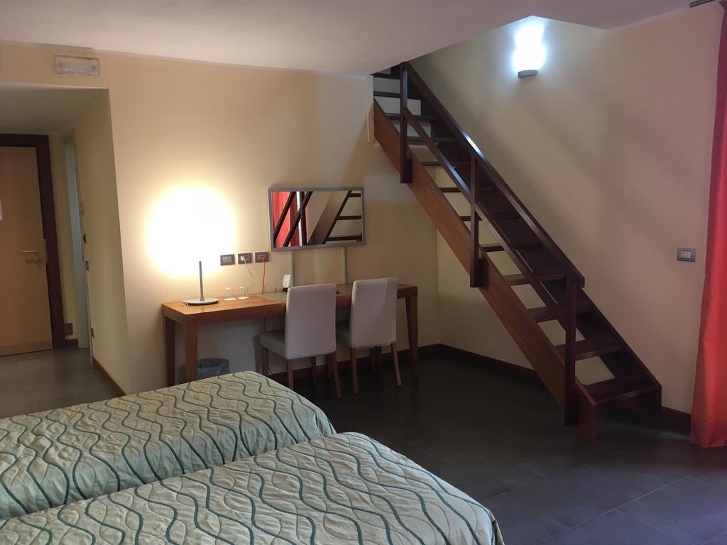 Hotel Langhe & Monferrato Costigliole d'Asti Dış mekan fotoğraf