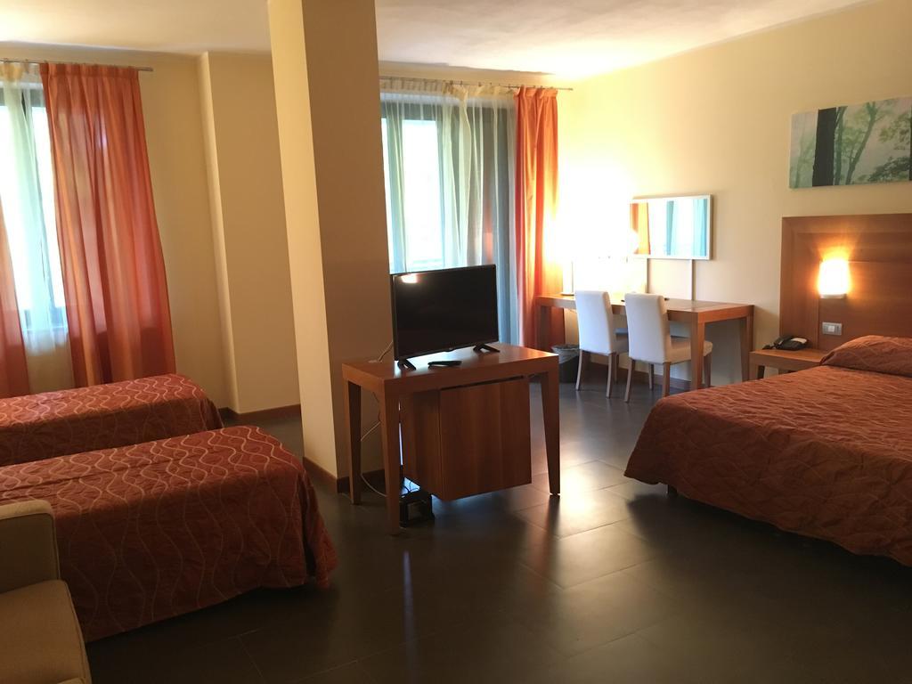 Hotel Langhe & Monferrato Costigliole d'Asti Dış mekan fotoğraf